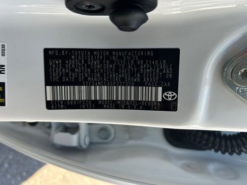Used 2025 Toyota Corolla SE FWD image 36
