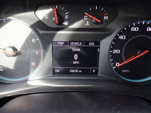 Used 2023 Chevrolet Traverse LT w/ Midnight/Sport Edition FWD image 3