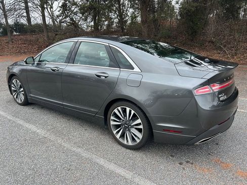 Used 2017 Lincoln MKZ Reserve image 3