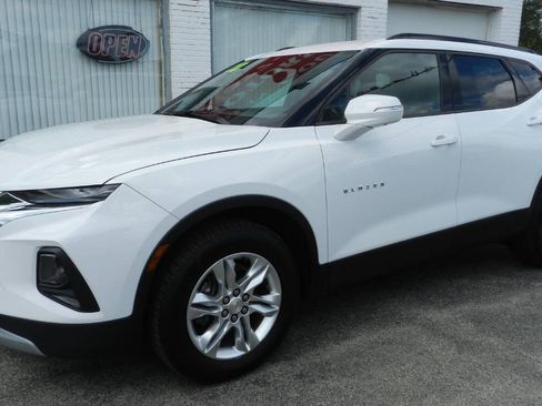 Used 2020 Chevrolet Blazer LT w/ Sound & Technology Package AWD/4WD image 3
