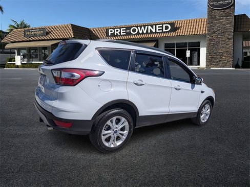 Used 2018 Ford Escape SE w/ Ford Safe & Smart Package image 7