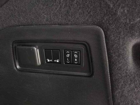 Used 2021 Cadillac Escalade Sport w/ Driver Assist Tech Package image 7