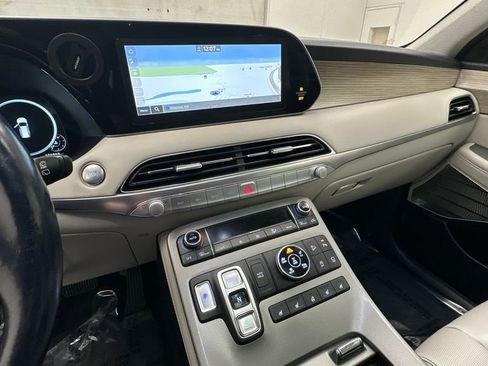 Used 2021 Hyundai Palisade Limited image 13