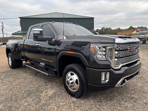 Used 2020 GMC Sierra 3500 Denali w/ Denali Ultimate Package image 7