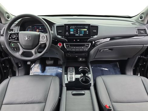 Certified 2022 Honda Pilot Touring image 9