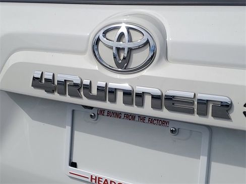 Used 2023 Toyota 4Runner SR5 Premium image 6