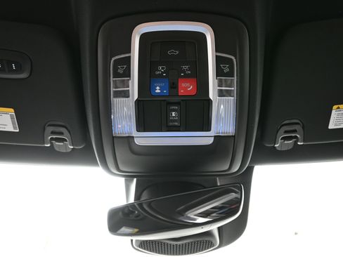 Used 2021 RAM 1500 Laramie image 27