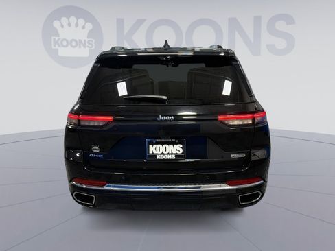 Used 2023 Jeep Grand Cherokee Overland w/ Luxury Tech Group IV image 15