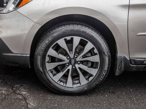 Used 2016 Subaru Outback 2.5i Limited image 11