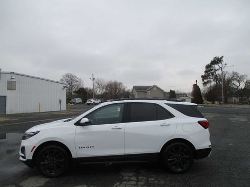 Used 2023 Chevrolet Equinox RS w/ RS Leather Package image 3