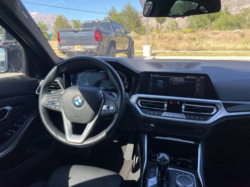 Used 2021 BMW 330e w/ Convenience Package RWD image 20