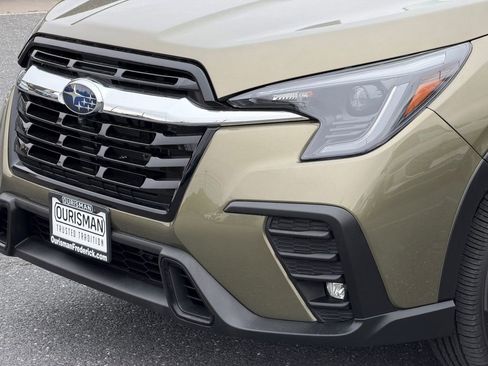 Used 2025 Subaru Ascent Limited AWD/4WD image 6