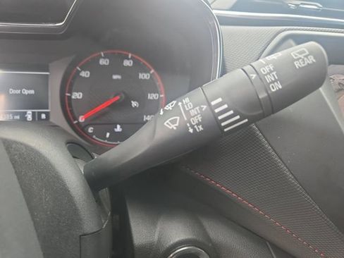 Used 2023 Chevrolet TrailBlazer RS FWD image 25
