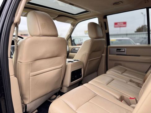 Used 2017 Ford Expedition EL Limited image 16