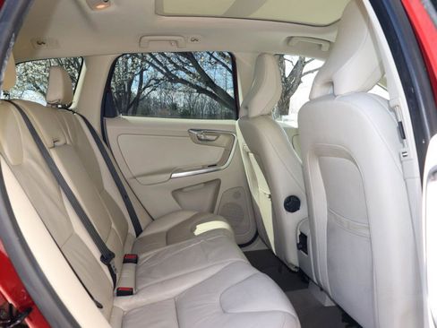 Used 2013 Volvo XC60 3.2 image 29