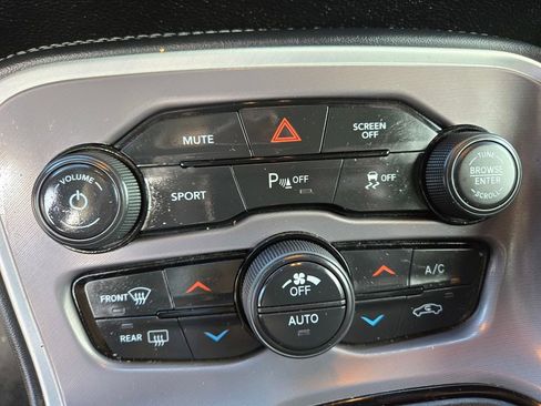 Used 2022 Dodge Challenger R/T image 14