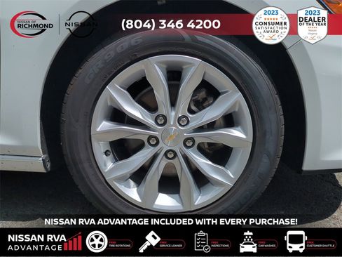 Used 2024 Chevrolet Malibu LT image 12