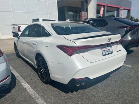 Certified 2022 Toyota Avalon Touring w/ Advanced Safety Package FWD image 5