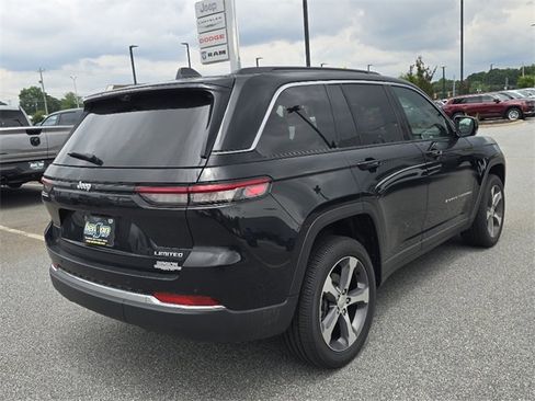New 2025 Jeep Grand Cherokee Limited w/ Luxury Tech Group II image 3