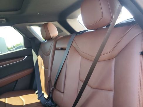 Certified 2022 Cadillac XT5 Sportv w/ Technology Package AWD/4WD image 28