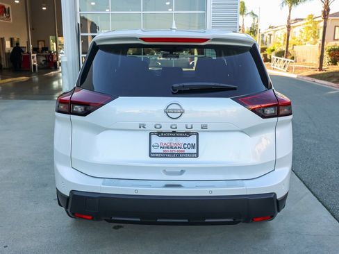 New 2026 Nissan Rogue SV image 5