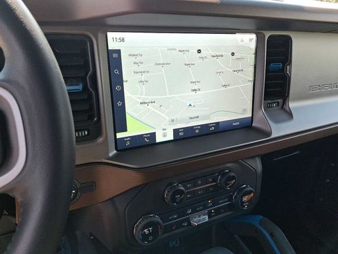 Used 2023 Ford Bronco Outer Banks AWD/4WD image 20