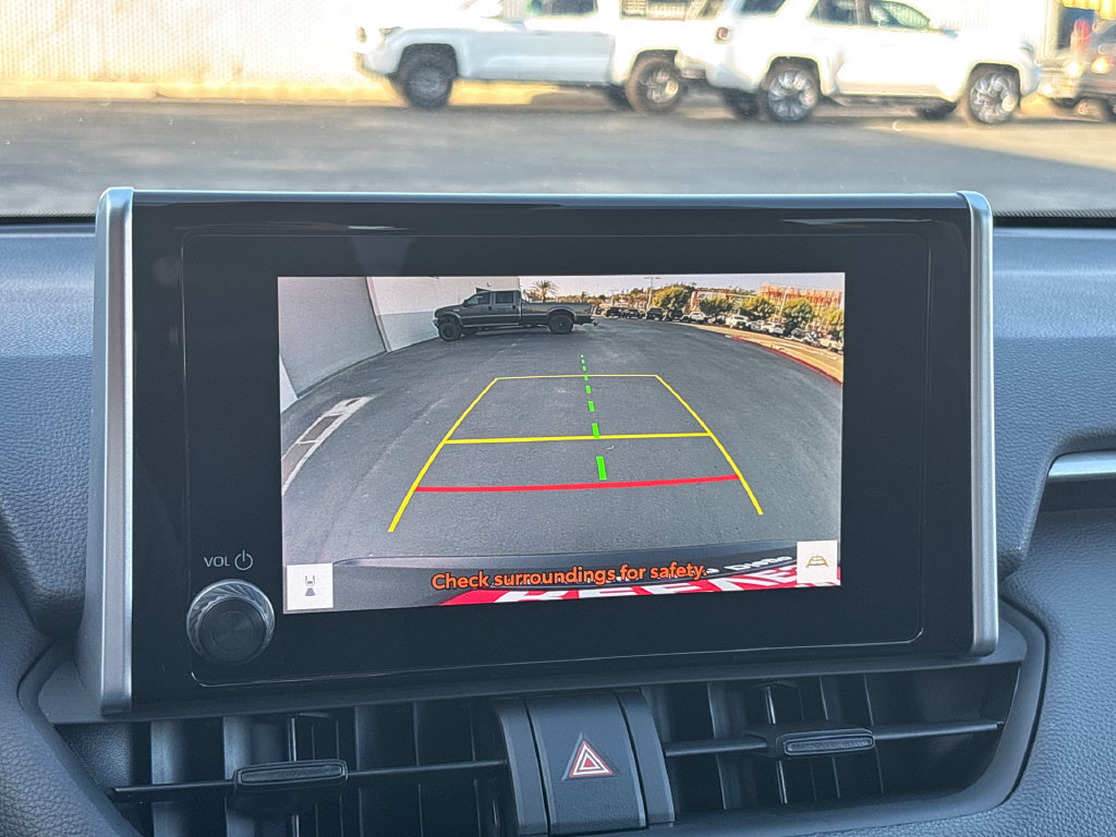 Certified 2025 Toyota RAV4 LE AWD/4WD image 31