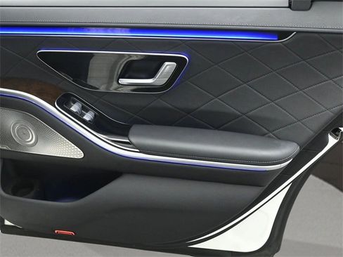 Used 2021 Mercedes-Benz S 580 4MATIC Sedan image 16