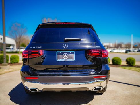 New 2026 Mercedes-Benz GLB 250 4MATIC image 8