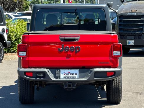 Used 2021 Jeep Gladiator Sport w/ Trailer Tow Package AWD/4WD image 5