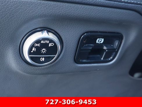 Used 2024 Mercedes-Benz EQE 500 4MATIC Sedan image 23