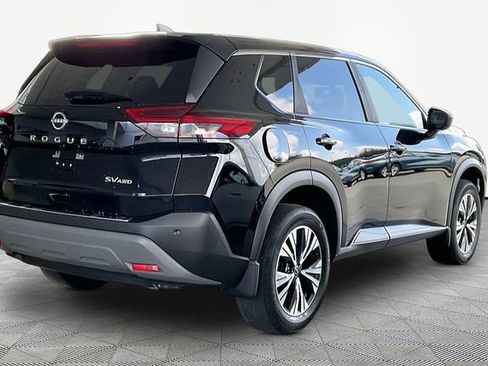 Used 2023 Nissan Rogue SV AWD/4WD image 5