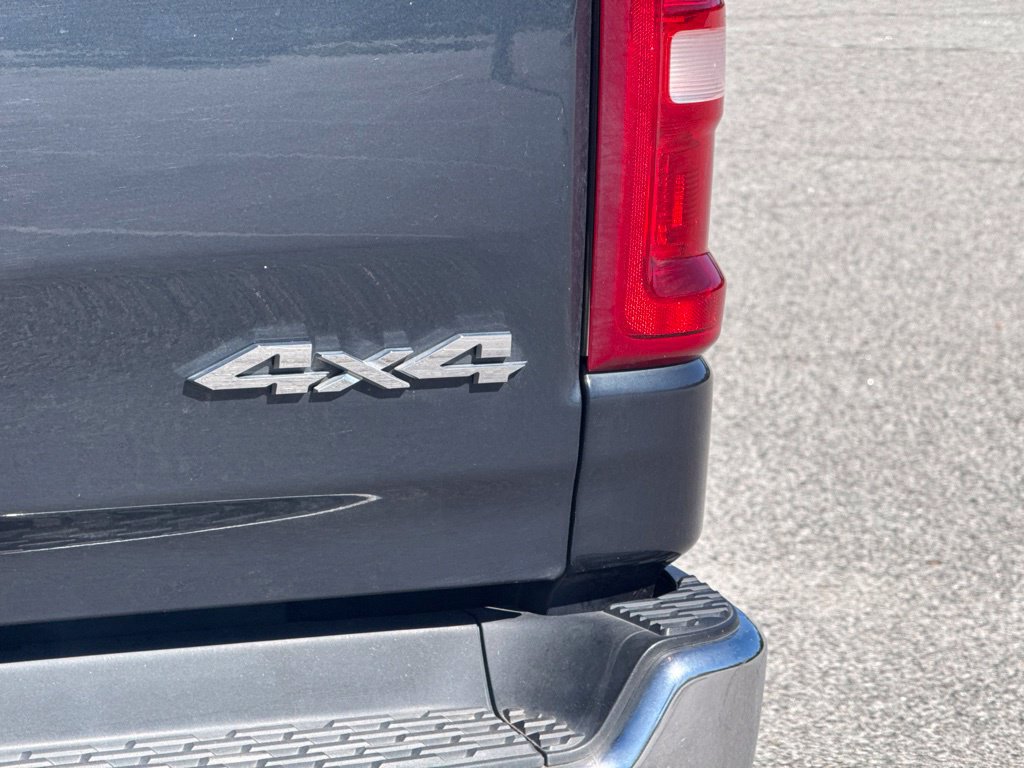 Used 2025 RAM 1500 Big Horn AWD/4WD image 38