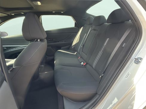 New 2026 Hyundai Elantra SEL Sport Premium FWD image 17