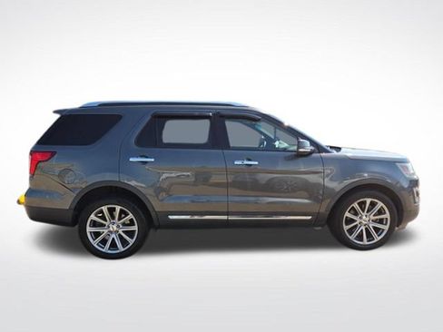 Used 2016 Ford Explorer Limited FWD image 10