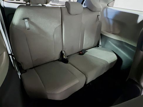 Certified 2024 Toyota Sienna LE image 24