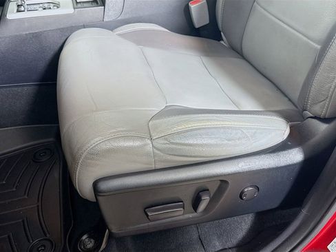 Used 2019 Toyota Tundra Limited image 19