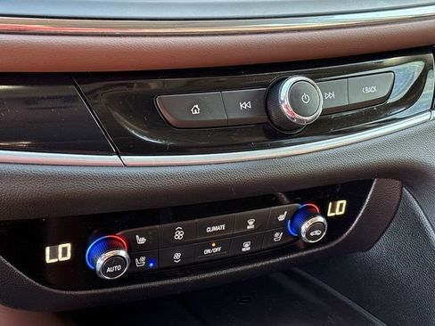 Certified 2021 Buick Enclave Avenir image 32