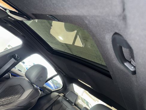 Used 2021 BMW 540i w/ Premium Package image 32