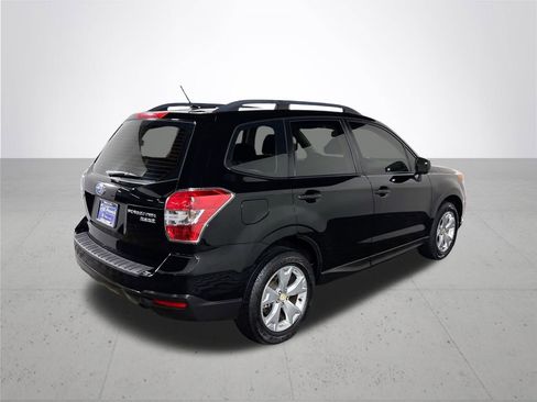 Used 2015 Subaru Forester 2.5i w/ Alloy Wheel Package image 6