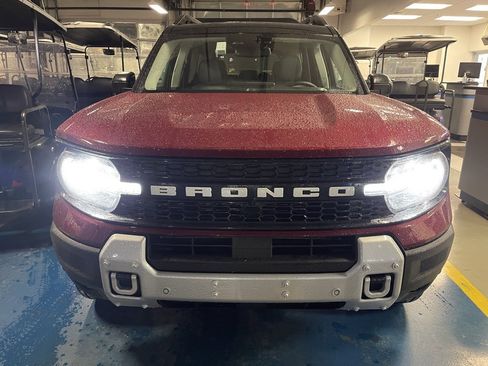Used 2025 Ford Bronco Sport Badlands image 2