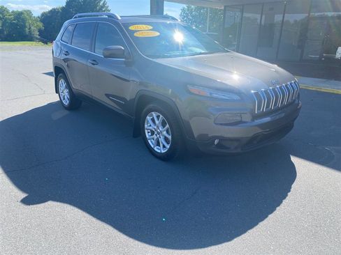 Used 2014 Jeep Cherokee Latitude w/ Trailer Tow Group FWD image 1