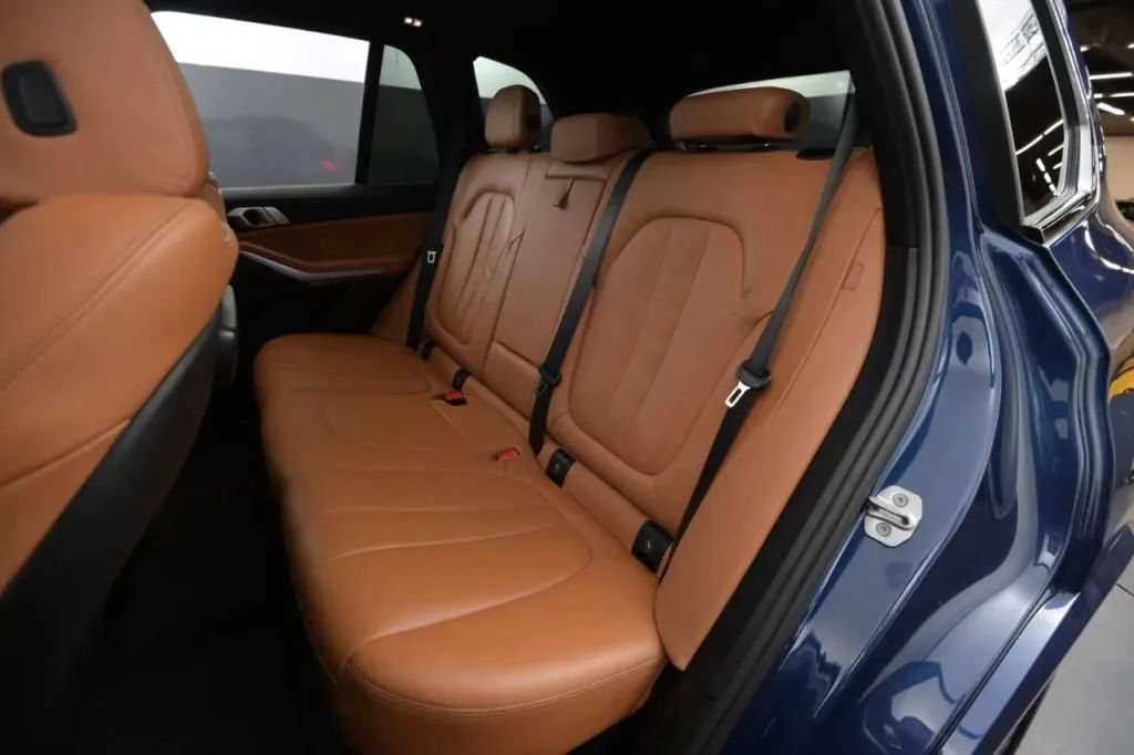 Used 2022 BMW X5 xDrive40i w/ M Sport Package AWD/4WD image 46