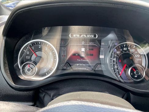 Used 2019 RAM 1500 Big Horn AWD/4WD image 24