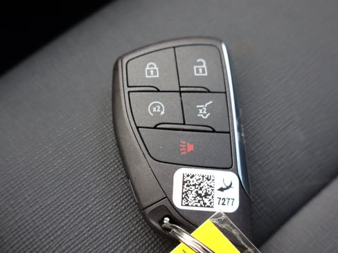 Used 2025 Buick Enclave Preferred image 30