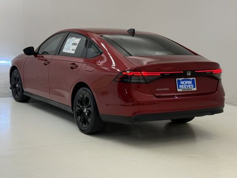 New 2025 Honda Accord SE image 7