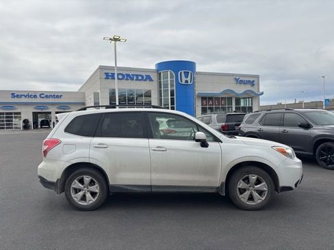 Used 2016 Subaru Forester 2.5i Limited w/ Popular Package #2 image 2