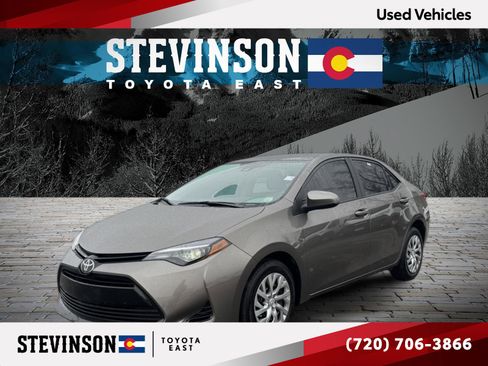 Used 2018 Toyota Corolla LE image 1