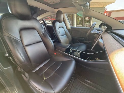 Used 2018 Tesla Model 3 Long Range image 32