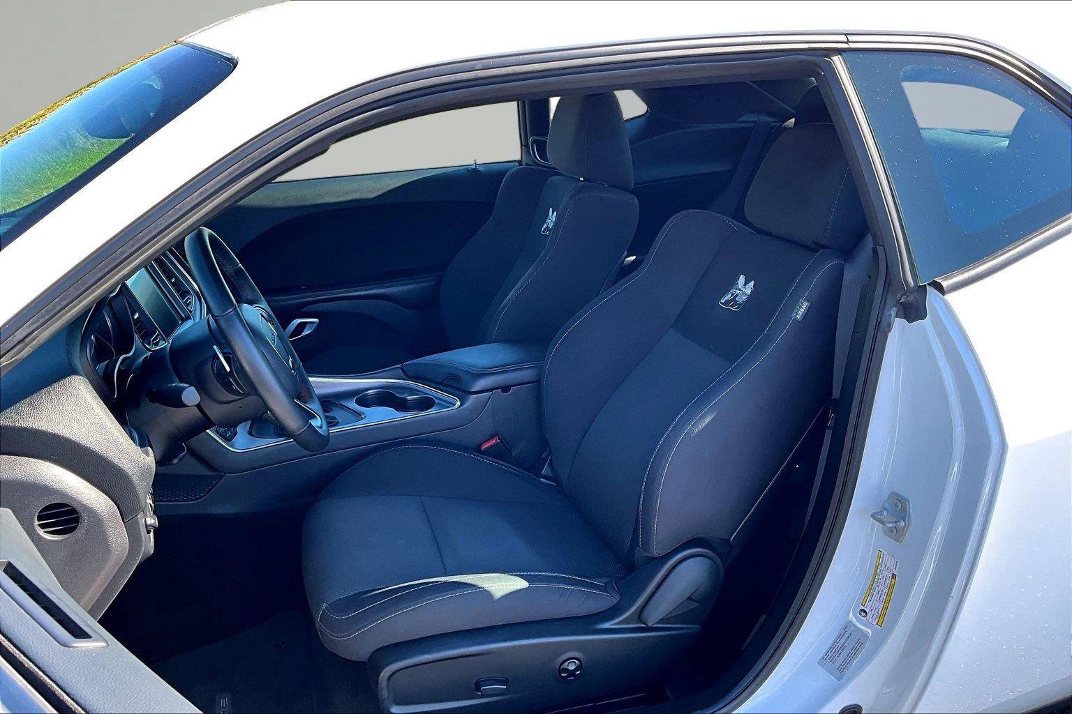 Used 2016 Dodge Challenger R/T Scat Pack RWD image 26